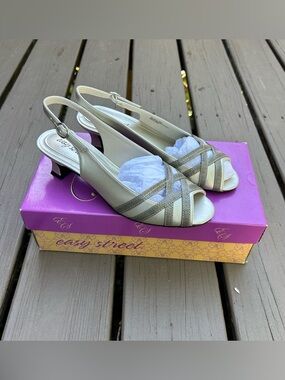 Easy Street Kitten Heel Slingback Metallic Grey Peep Toe | Size 8